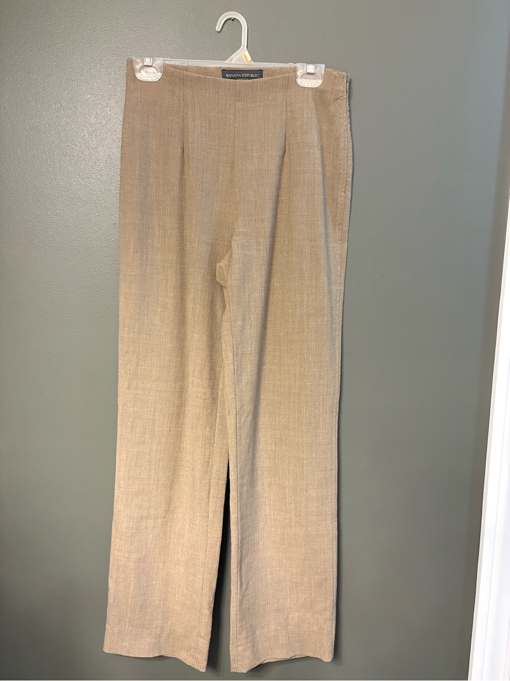 Banana Republic Women's Light Tan Straight-Leg Pants